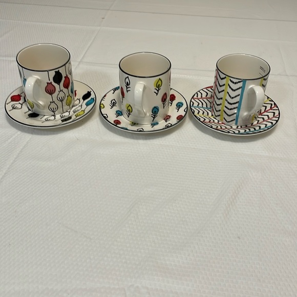 Around the Table by Lenox cups with matching saucers - Picture 1 of 13
